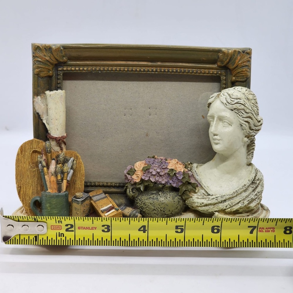 Vintage Figi studio artist collection hand painted picture frame.